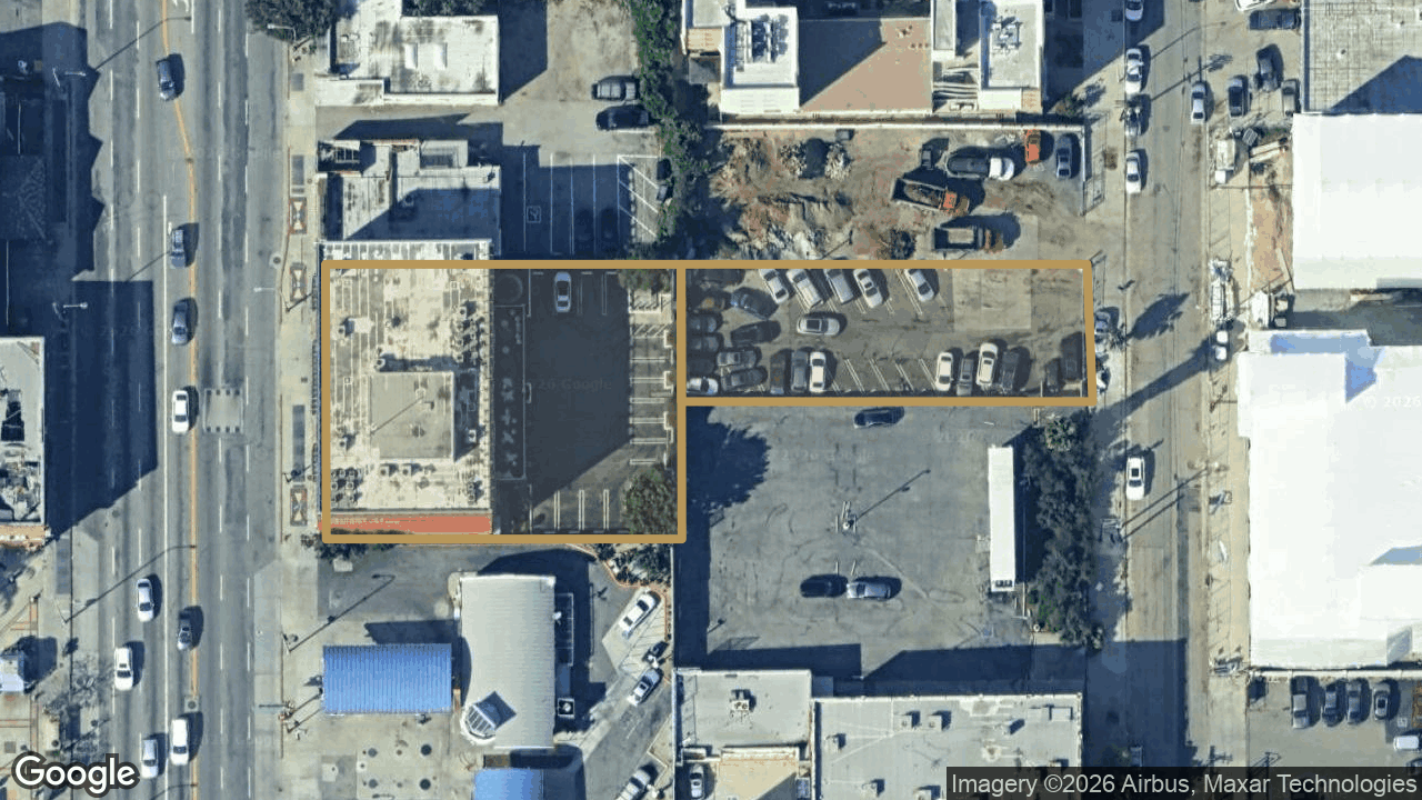 Aerial view of 320 N Vermont Ave and 321 N Juanita Ave outlined in gold